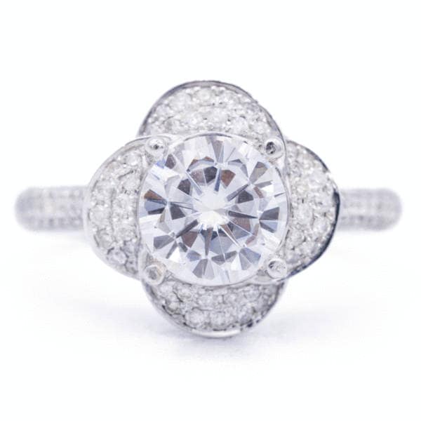 7, 5 Mm Runde Moissanite 14K Weißgold Halo Ring 1, 95 Karat Gesamtgewicht von FireandBrilliance