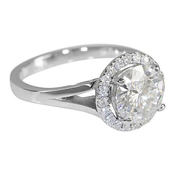 8 Mm Runde Micropave Diamant Moissanite 14K White Gold Filigran Korb Halo Ring 2, 25 Cttw von FireandBrilliance