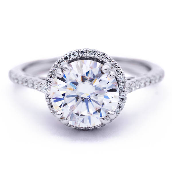 8mm Rund Moissanit 14K Weißgold Diamant Halo Filigran Und Milgrain Ring 2.3 Cttw von FireandBrilliance