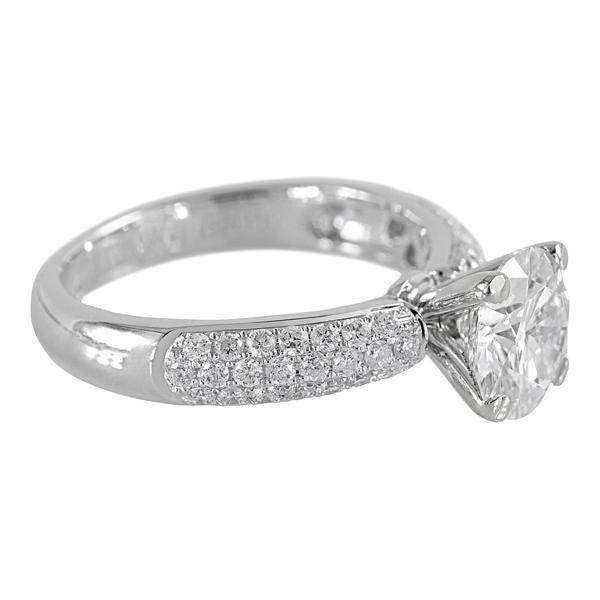 8mm Runde Moissanite Und Diamant Feuer Pflastern Schultern 14K Weißgold Ring 2, 66 Karat Gesamtgewicht von FireandBrilliance