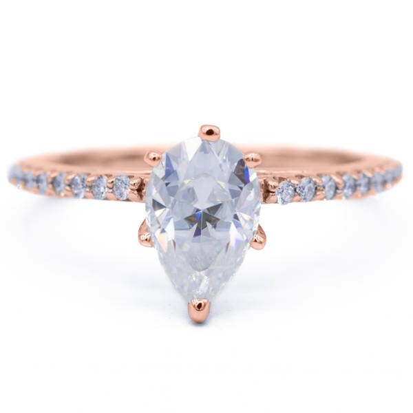 Birne Moissanite 14K Rose Gold 6 Zinken Diamant Akzent Eis Kathedrale Solitär Ring von FireandBrilliance