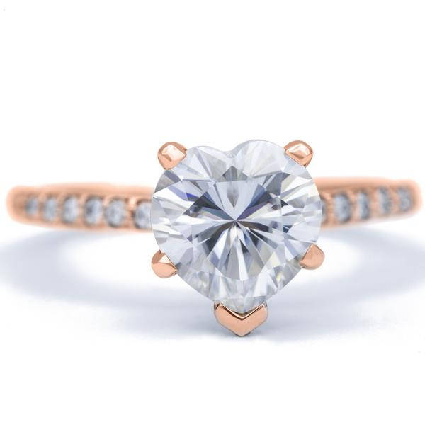 Herz Moissanite 14K Rose Gold 5 Zinken Diamant Akzent Eis Solitär Ring von FireandBrilliance