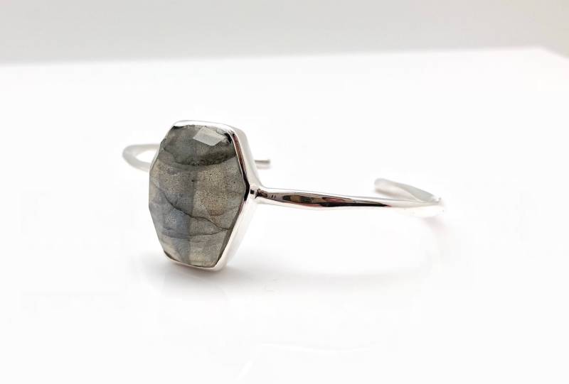 Labradorit Armreif // Silber Stein 18cm von FireandIceSilver