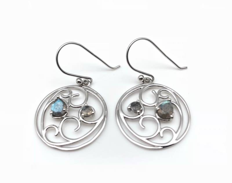 Labradorit Ohrringe // Silber Ohrring Kreisförmiger Wirbel 925 Sterling Mit Rhodiniertem Finish von FireandIceSilver