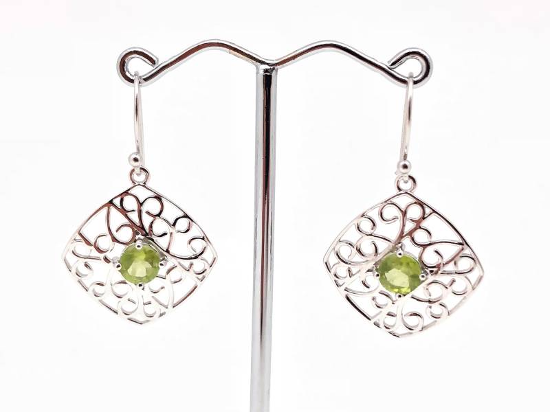 Peridot Ohrringe // Silber Filigree Muster Sterling von FireandIceSilver