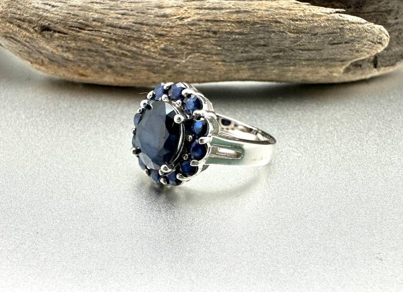 Blauer Saphir Sterling Silber Ring, Multi Stein Oval Einstellung von FireandIceSilver