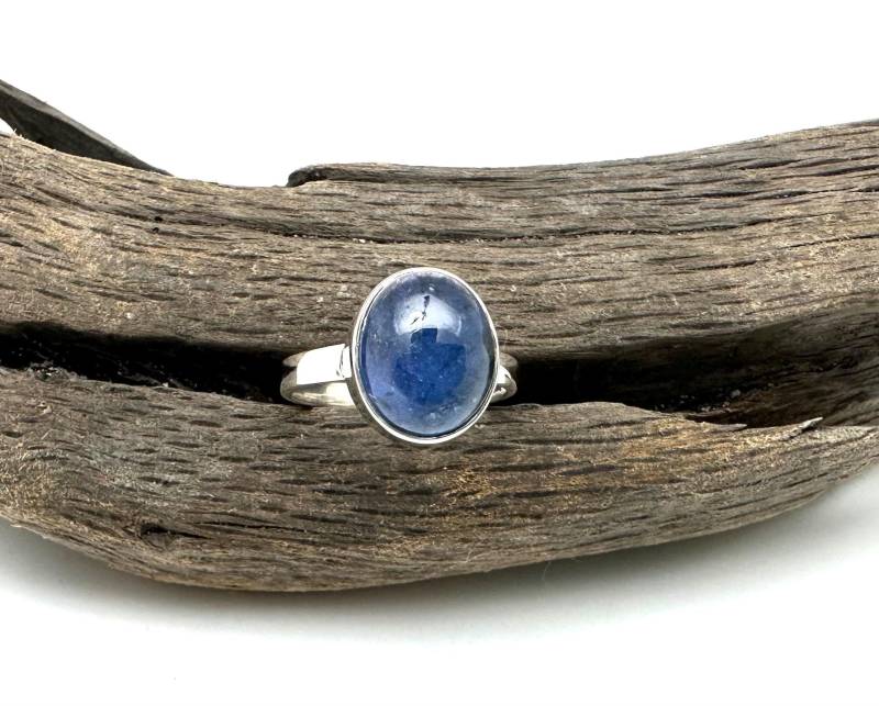 Tansanit Silberring Size 8 // 925 Sterling Silber Mit Ovaler Cabochonfassung Tansanitring von FireandIceSilver