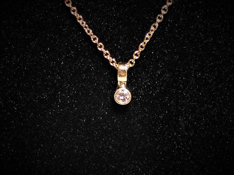 14K Gelbgold Diamant Solitär Halskette .06Ct Si Clarity 14K Gelbgold Diamant Solitär Halskette .06Ct Si Clarity von FireandLaceJewelry