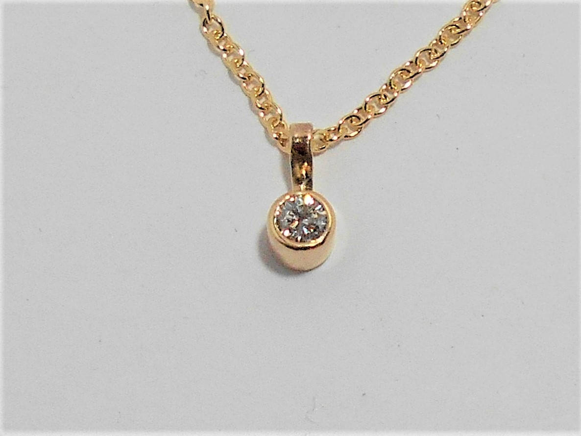 14K Gelbgold Diamant Solitär Halskette .15Ct Si von FireandLaceJewelry
