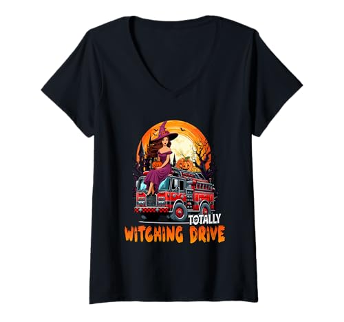 Damen Totally Witching Drive Cute Witch On Firetruck Halloween T-Shirt mit V-Ausschnitt Damen Totally Witching Drive Cute Witch On Firetruck Halloween T-Shirt mit V-Ausschnitt von Firefighter Halloween Costume