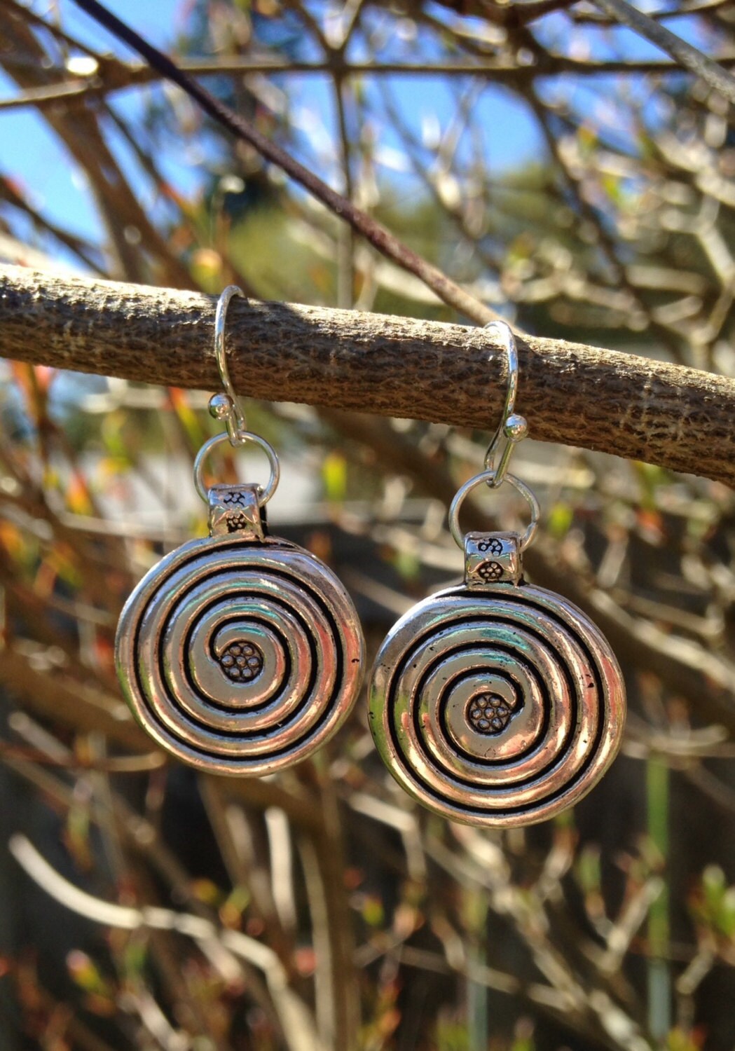 Silber Spiral Ohrringe, Modern, Swirl, Boho, Geschenke Für Sie Silber Spiral Ohrringe, Modern, Swirl, Boho, Geschenke Für Sie von FireflyJewelryShoppe