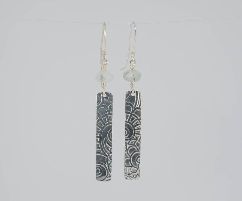 Facettierte Rutilated Quarz + Sterling Silber Ohrringe, Lange Gemustertes Silber, Fette Edelstein Geschenk Für Sie Facettierte Rutilated Quarz + Sterling Silber Ohrringe, Lange Gemustertes Silber, Fette Edelstein Geschenk Für Sie von FirepanJewellery