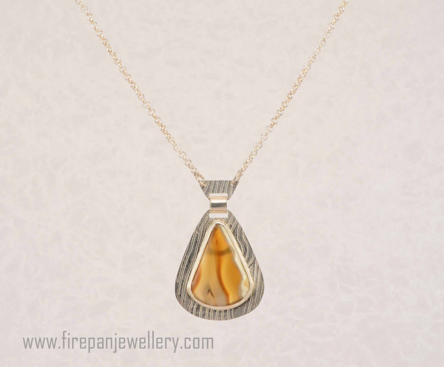 Im Wald - Jaspis + Sterling Silber Anhänger, Handgezeichnete Muster, Geätzt Silber, Edelstein Halskette, Ein Von Einer Art, Einzigartig Im Wald - Jaspis + Sterling Silber Anhänger, Handgezeichnete Muster, Geätzt Silber, Edelstein Halskette, Ein Von Einer Art, Einzigartig von FirepanJewellery