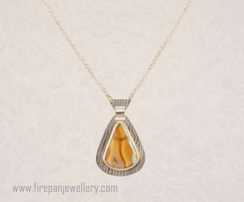 Im Wald - Jaspis + Sterling Silber Anhänger, Handgezeichnete Muster, Geätzt Silber, Edelstein Halskette, Ein Von Einer Art, Einzigartig Im Wald - Jaspis + Sterling Silber Anhänger, Handgezeichnete Muster, Geätzt Silber, Edelstein Halskette, Ein Von Einer Art, Einzigartig von FirepanJewellery