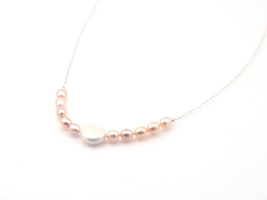 Rosa Mit Weißen Münze Perlenkette, Süßwasserperlen, Modernen Perlen, Brautschmuck, Hochzeitsschmuck, Weiblich, Handgefertigte, Einzigartige Perle Rosa Mit Weißen Münze Perlenkette, Süßwasserperlen, Modernen Perlen, Brautschmuck, Hochzeitsschmuck, Weiblich, Handgefertigte, Einzigartige Perle von FirepanJewellery