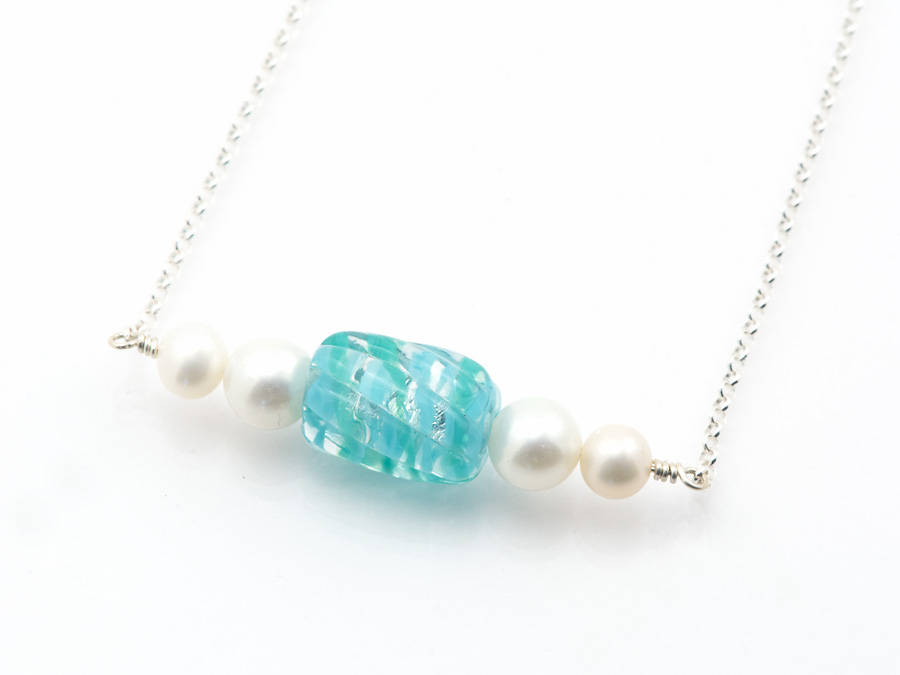 Türkis Strudel Perle Mit Perlenkette, Süßwasserperlen, Weißen Perlen, Torchwork Perle, Folie Ausgekleidet Glasperle, Einzigartig, Sommer Schmuck Türkis Strudel Perle Mit Perlenkette, Süßwasserperlen, Weißen Perlen, Torchwork Perle, Folie Ausgekleidet Glasperle, Einzigartig, Sommer Schmuck von FirepanJewellery