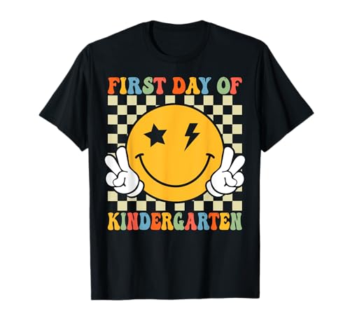 Erster Tag des Kindergartens Retro Back to School Mädchen Kinder T-Shirt Erster Tag des Kindergartens Retro Back to School Mädchen Kinder T-Shirt von First Day Of Kindergarten Teacher Girls Boys