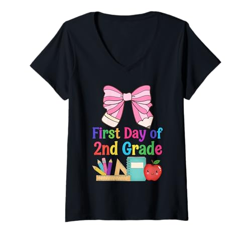 Damen Zweite Klasse Kokette Bleistiftschleife erster Tag zurück zur Schule T-Shirt mit V-Ausschnitt Damen Zweite Klasse Kokette Bleistiftschleife erster Tag zurück zur Schule T-Shirt mit V-Ausschnitt von First Day Of School 2nd Grade Coquette Bow