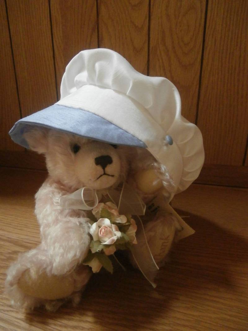 Baby Mütze - Scheuklappen Taufmütze Bakery Style Made in The Uk von FirstBlessings