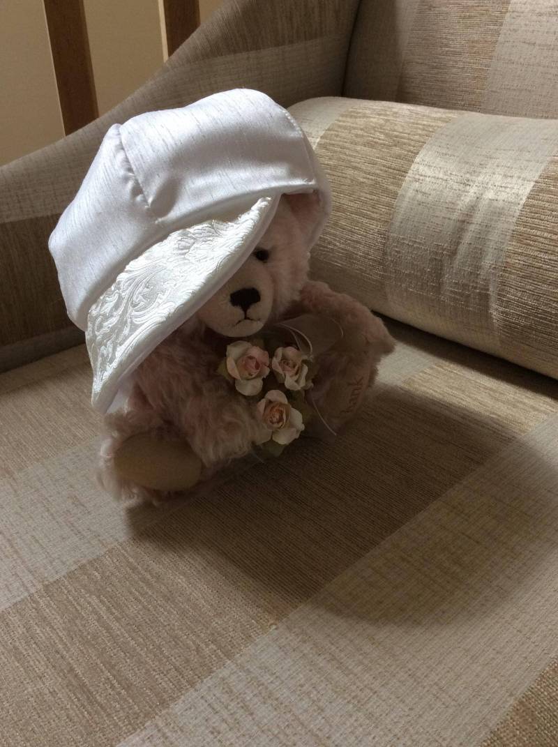 Jungen Taufmütze Schiebermütze Faux Seide von FirstBlessings