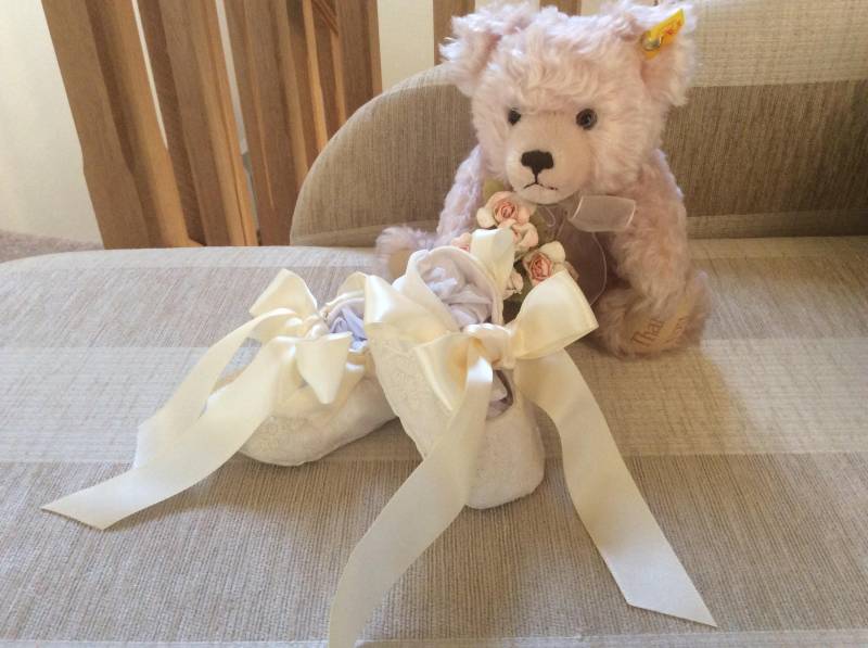 Taufschuhe, Spitzen-Babyhausschuhe, Unisex-Schuhe, Babyschuhe, Kinderwagenschuhe, Taufgeschenk, Babygeschenk, Erster Segen von FirstBlessings