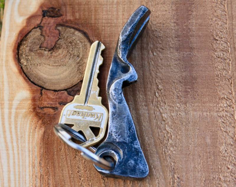 Geschmiedeter Schlüsselanhänger, Der Hase Aus Stahl Geschmiedeter Schlüsselanhänger, Der Hase Aus Stahl von Firstlightforge