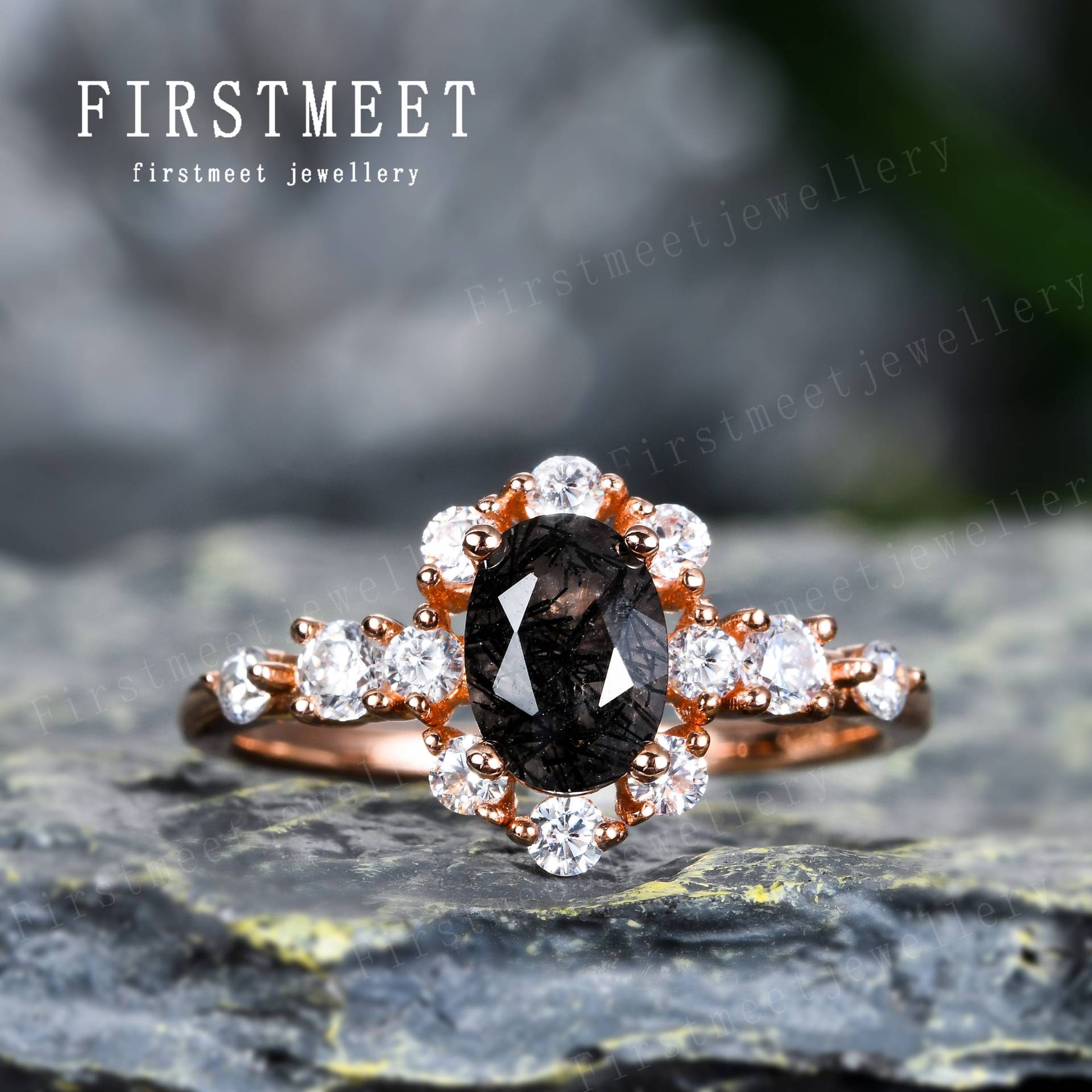 Black Quartz Rutilated Verlobungsring Oval Cut Roségold Ring Moissanit Diamant Halo Vintage Hochzeit Brautring von Firstmeetjewellery