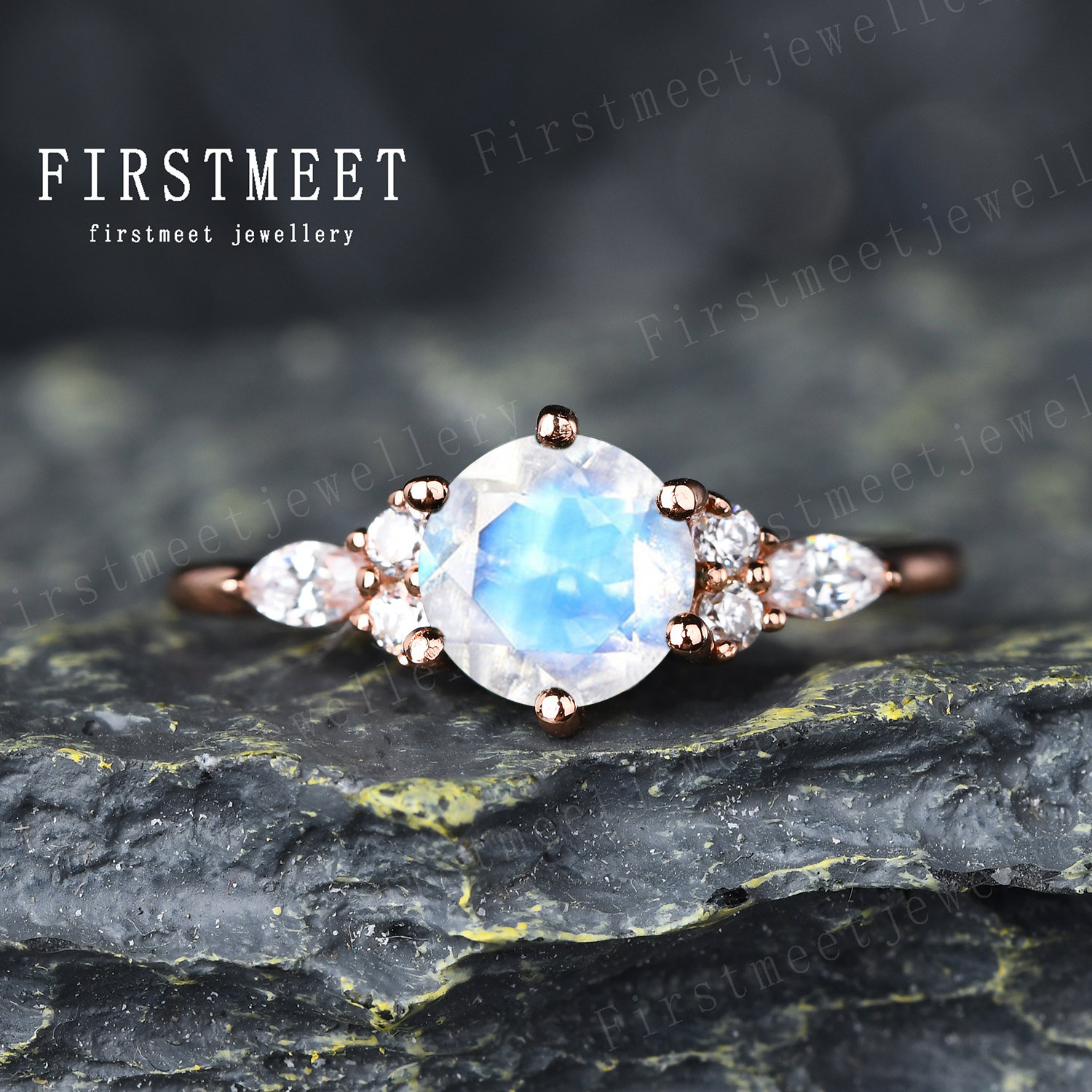 Mondstein Ring Unikat Verlobungsring Vintage Art Deco Braut Ehering Moissanit Ehering Für Sie von Firstmeetjewellery