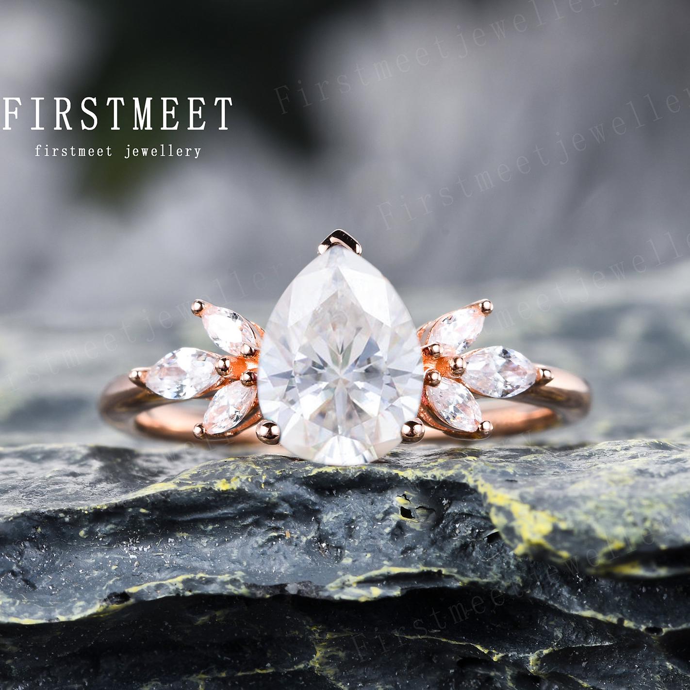 Pear Cut Verlobungsring, Zierliche Moissanit Marquise Diamant Ehering, Art Deco Blatt Versprechen Jahrestag Geschenke Für Sie von Firstmeetjewellery