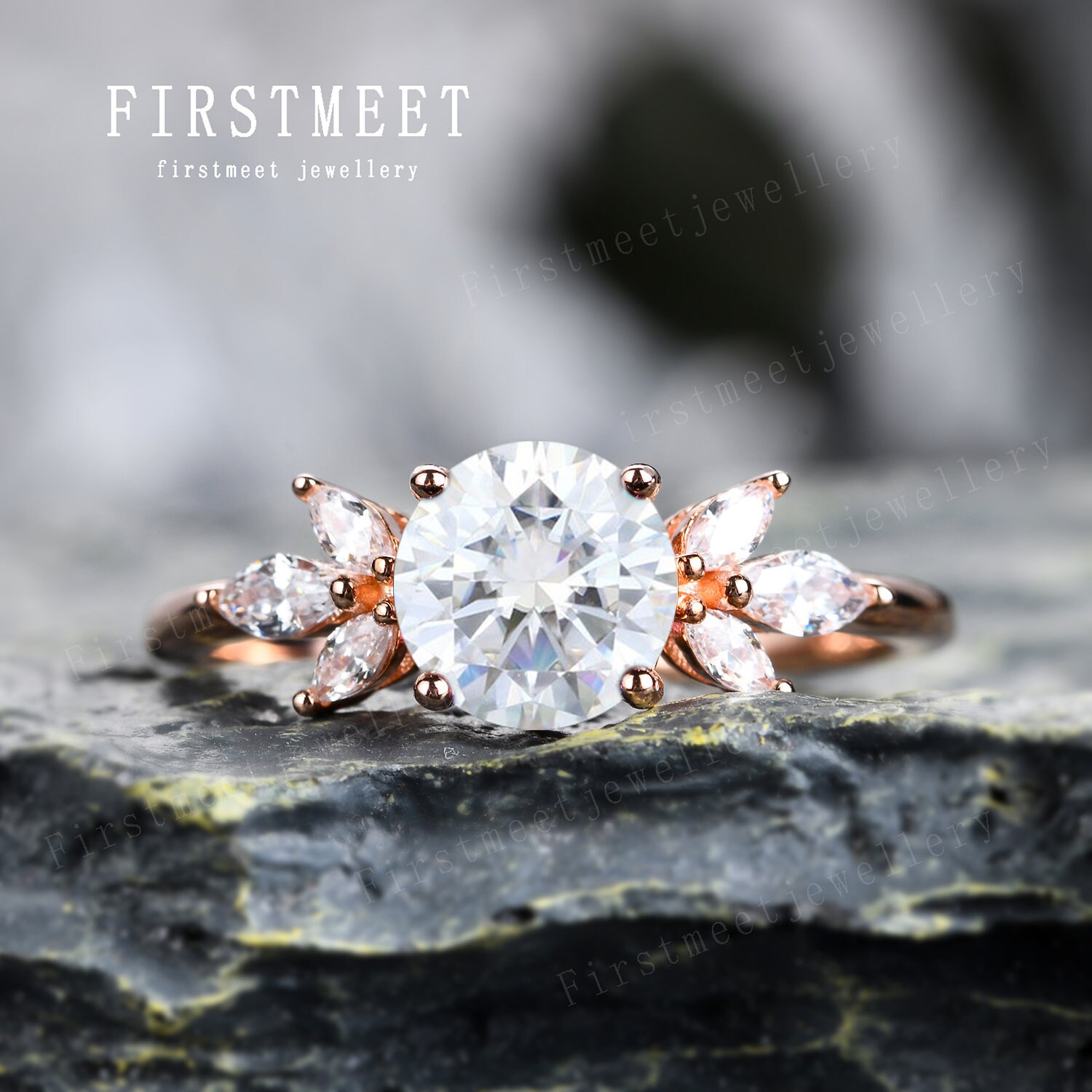 Runder Moissanit Ring 18K Roségold Silber Verlobungsring Vintage Unikat Blumenring Braut Ehering von Firstmeetjewellery