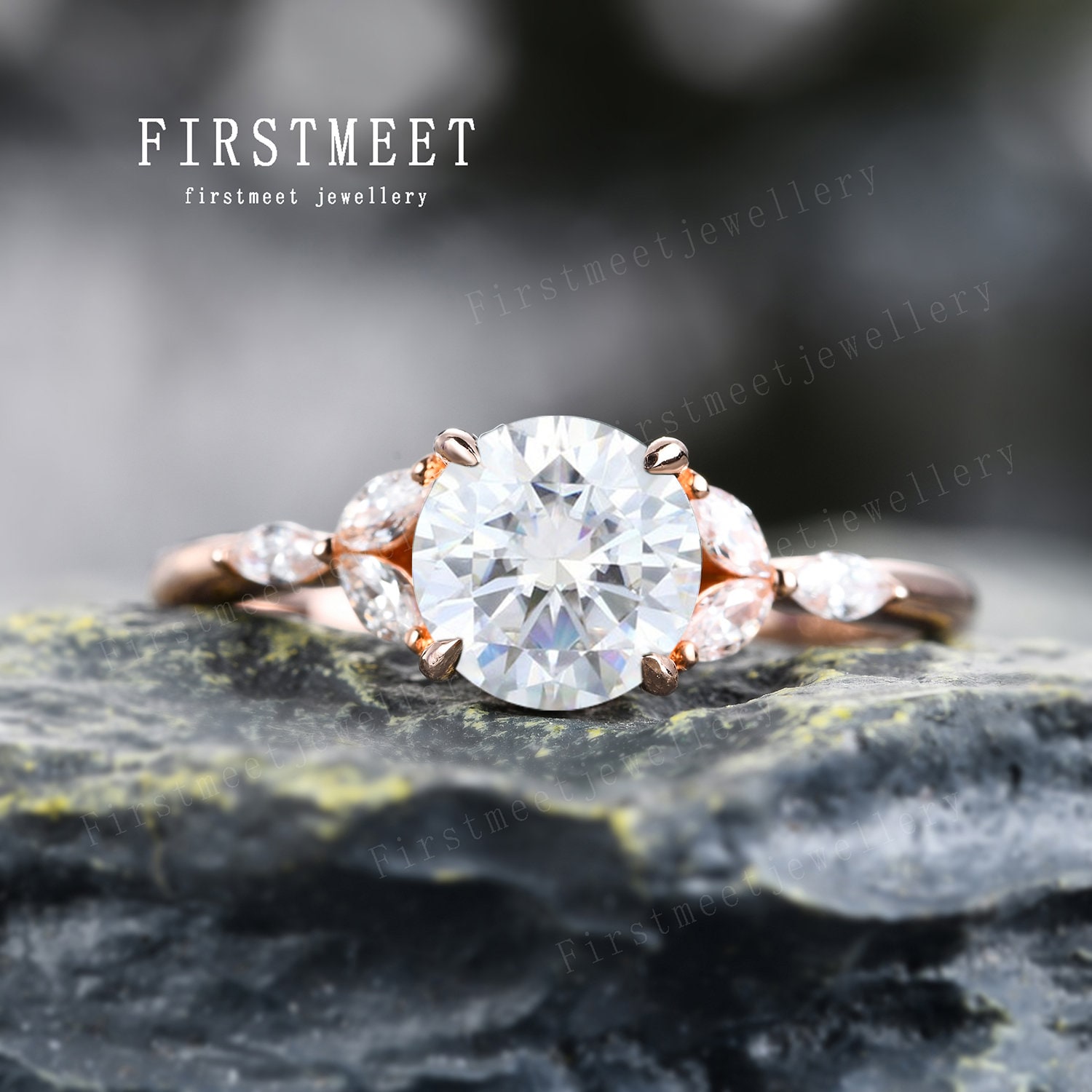 Zierliche Rose Gold Moissanit Verlobungsring Unikat 7 Stein Ring Art Deco Marquise Diamant Ehering Rund Versprechen Für Sie von Firstmeetjewellery