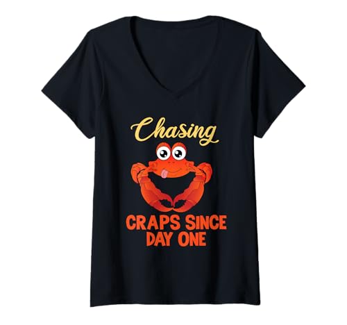 Damen Chasing Craps Since Day One Funny Crabbing T-Shirt mit V-Ausschnitt von Fischer und Meeresfrüchteliebhaber
