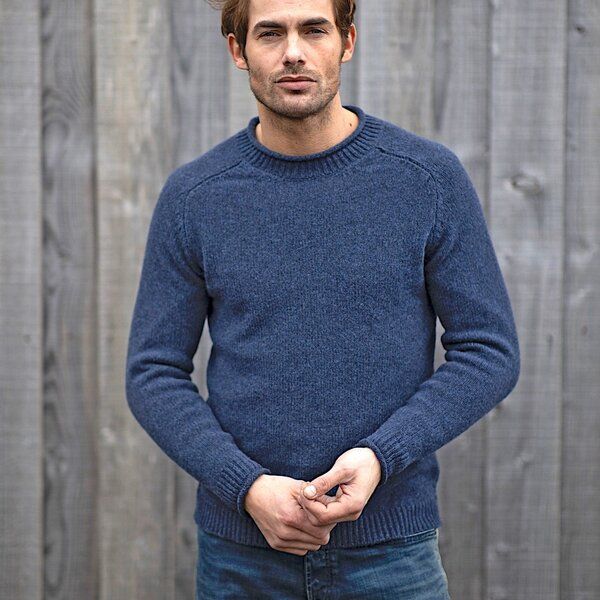 Fisherman out of Ireland Dunkelblauer Merino/Kaschmir Herren Pullover im Raglanschnitt Fisherman out of Ireland Dunkelblauer Merino/Kaschmir Herren Pullover im Raglanschnitt von Fisherman out of Ireland