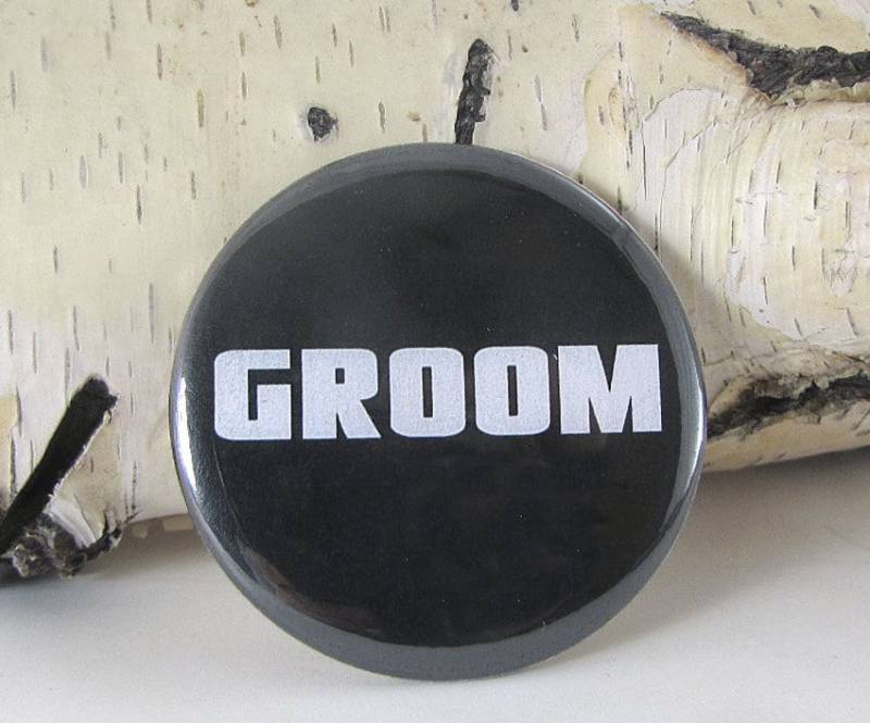 Bräutigam Hochzeit Pinback Button - 2 1/4 Inch Pin Back von Fishstikks
