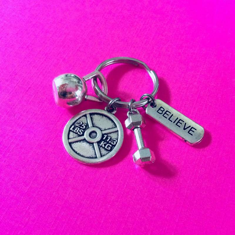 Glauben Sie Schlüsselanhänger Bodygebebau Schlüsselanhänger, Gewichtheben Fitness Kurzhantel Kettlebell Personal Trainer von FitChickJewelry