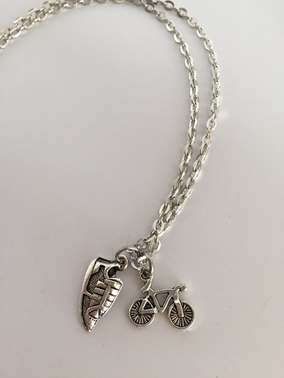 Liebe Es Zu Laufen Und Fahrrad Fahren - Fitness, Laufen, Läufer, Marathon, Radfahren, Rennen Halskette Oder Schlüsselanhänger von FitChickJewelry