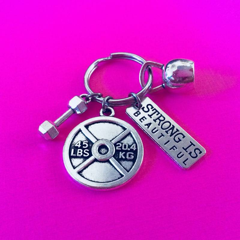 strong Is Beautiful Schlüsselanhänger Bodycycling Gewichtheben Fitness Kurzhantel Kettlebell Personal Trainer Geschenk von FitChickJewelry