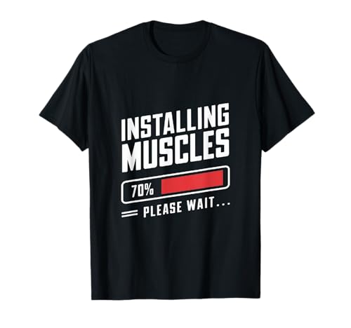 Installieren Sie Muskeln. Bitte warten Sie auf Fitness Männer Frauen Cool T-Shirt Installieren Sie Muskeln. Bitte warten Sie auf Fitness Männer Frauen Cool T-Shirt von Fitness Fans Men Women