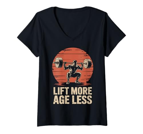Damen Lift More Age Less Powerlifter T-Shirt mit V-Ausschnitt Damen Lift More Age Less Powerlifter T-Shirt mit V-Ausschnitt von Fitnessstudio Fitness Trainieren Gewichtheber
