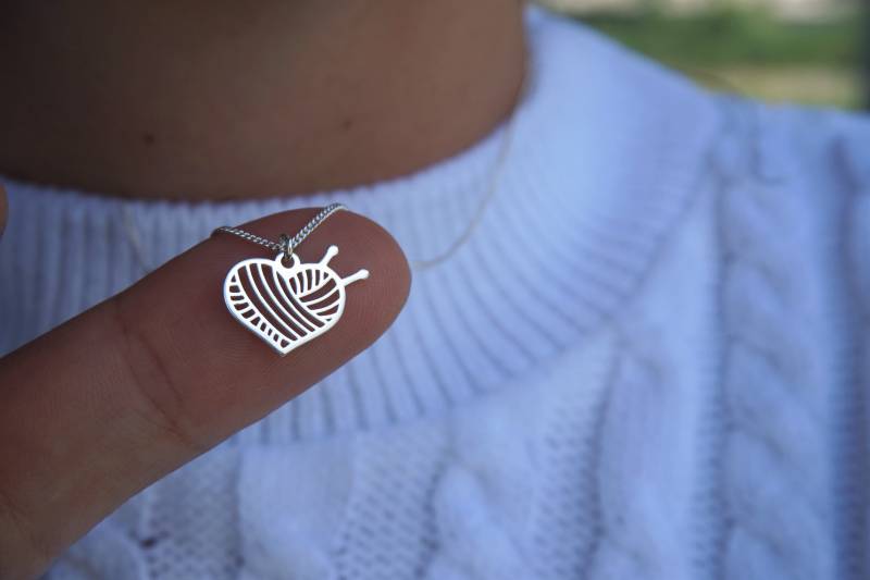Silberkette Mit Durchbrochenem Garnherz von FiuFiuJewellery