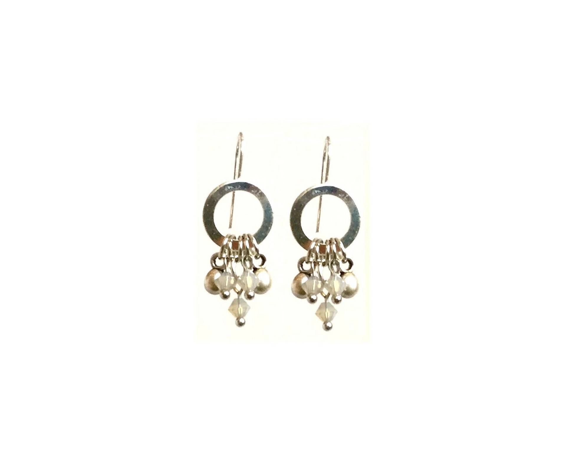 Fiva Ohrringe Silber Kreis Mit Swarovski Glasperlen in Lightgrey-Opal, Allerigker Geeignet von FivaJewelryDE