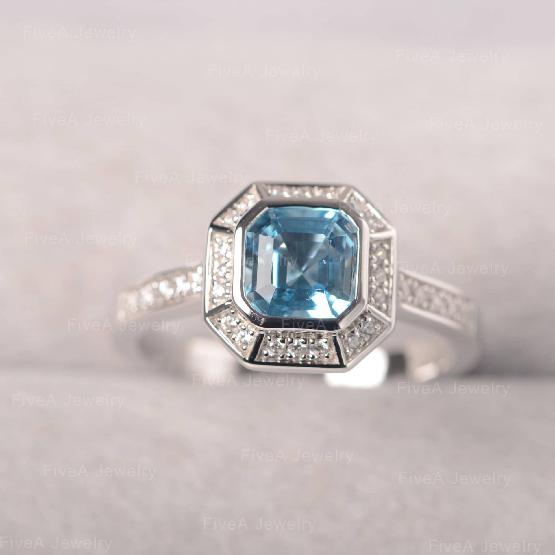 Schweizer Blau Topas Ring Asscher Geformt Ezel Einstellung Halo Für Frauen von FiveAjewelry