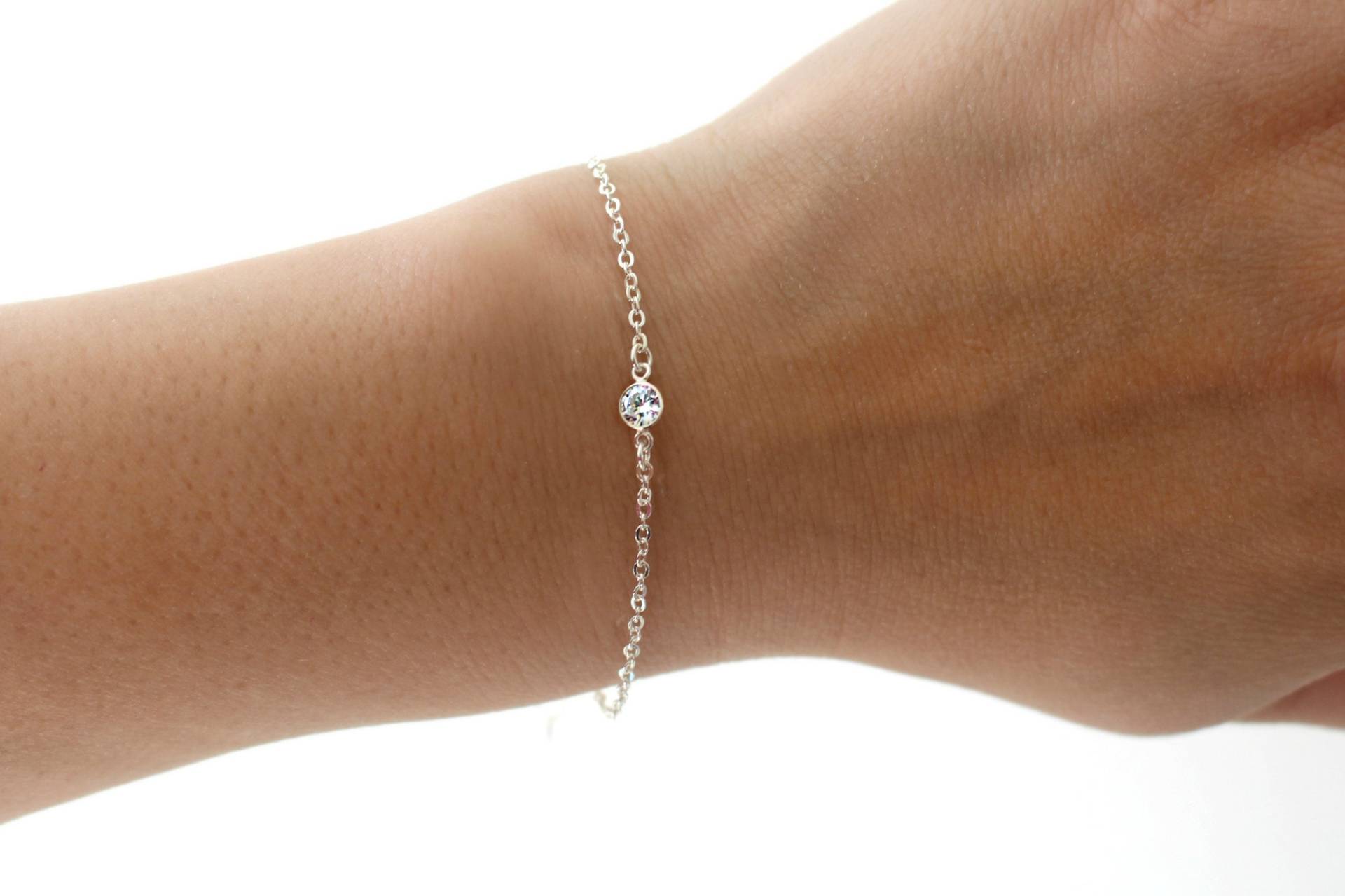 Zartes Sterling Silber Solitär Armband, Zartes Kristall Bettelarmband Zartes Sterling Silber Solitär Armband, Zartes Kristall Bettelarmband von FiveOfMine
