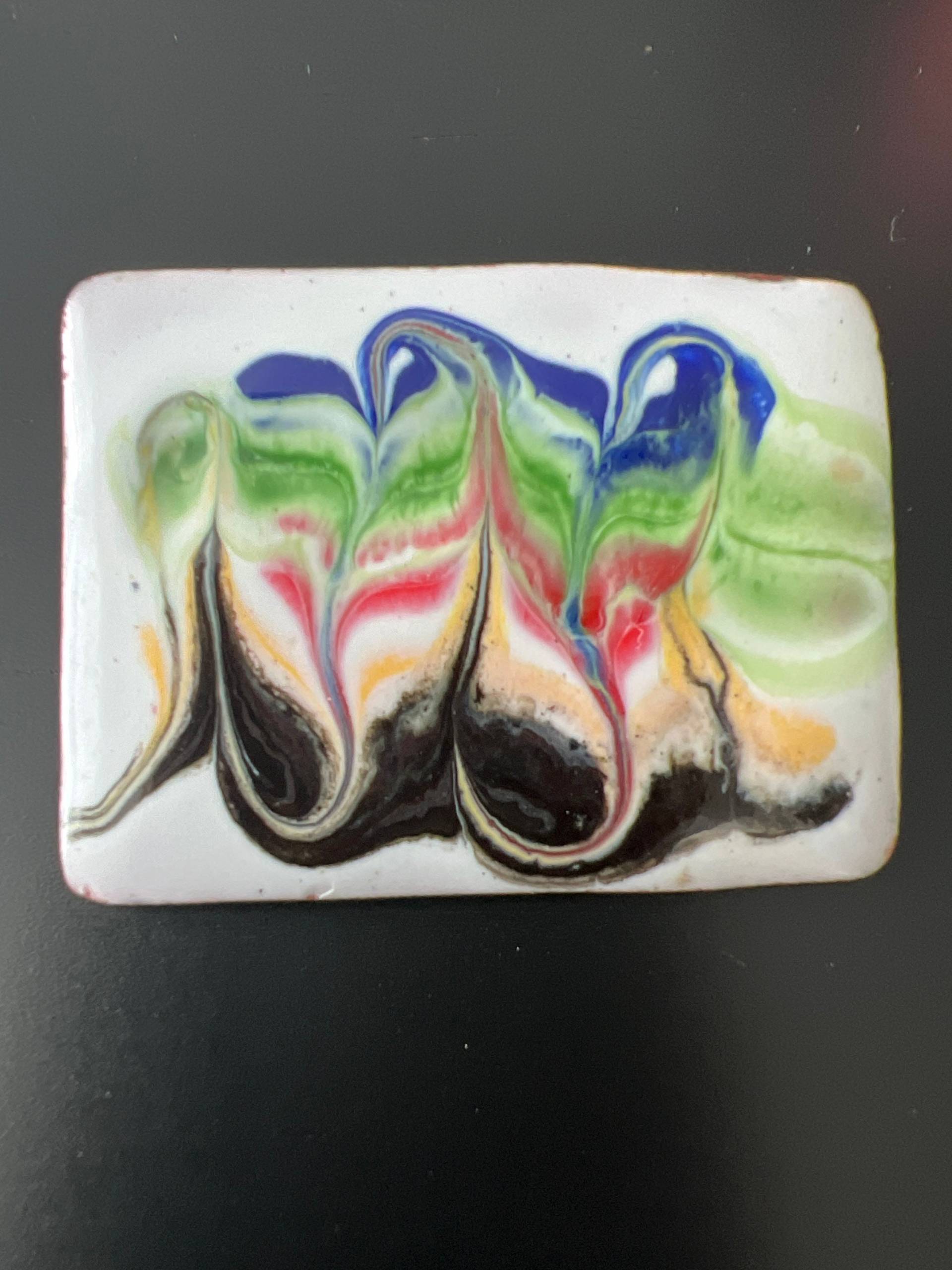 Mid Century Modernist Design Rechteckige Emaille Kupfer Pin Brosche Mid Century Modernist Design Rechteckige Emaille Kupfer Pin Brosche von FivebunniesByMoxie