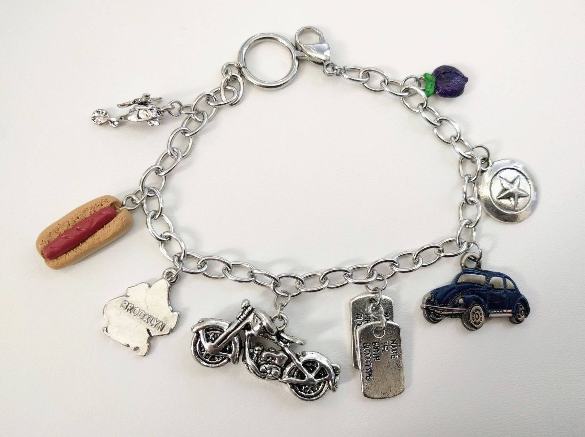 Mit Dem Zug Geld Für Hot Dogs - Ein Stucky Charm Armband Mit Dem Zug Geld Für Hot Dogs - Ein Stucky Charm Armband von FixationForest