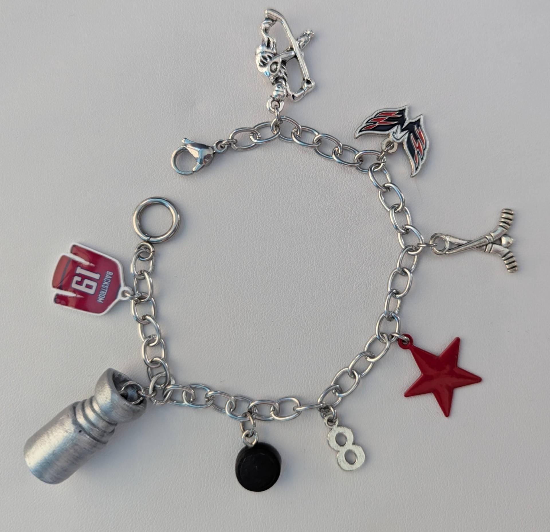 Washington Capitals Stanley Cup Inspiriertes Bettelarmband Washington Capitals Stanley Cup Inspiriertes Bettelarmband von FixationForest
