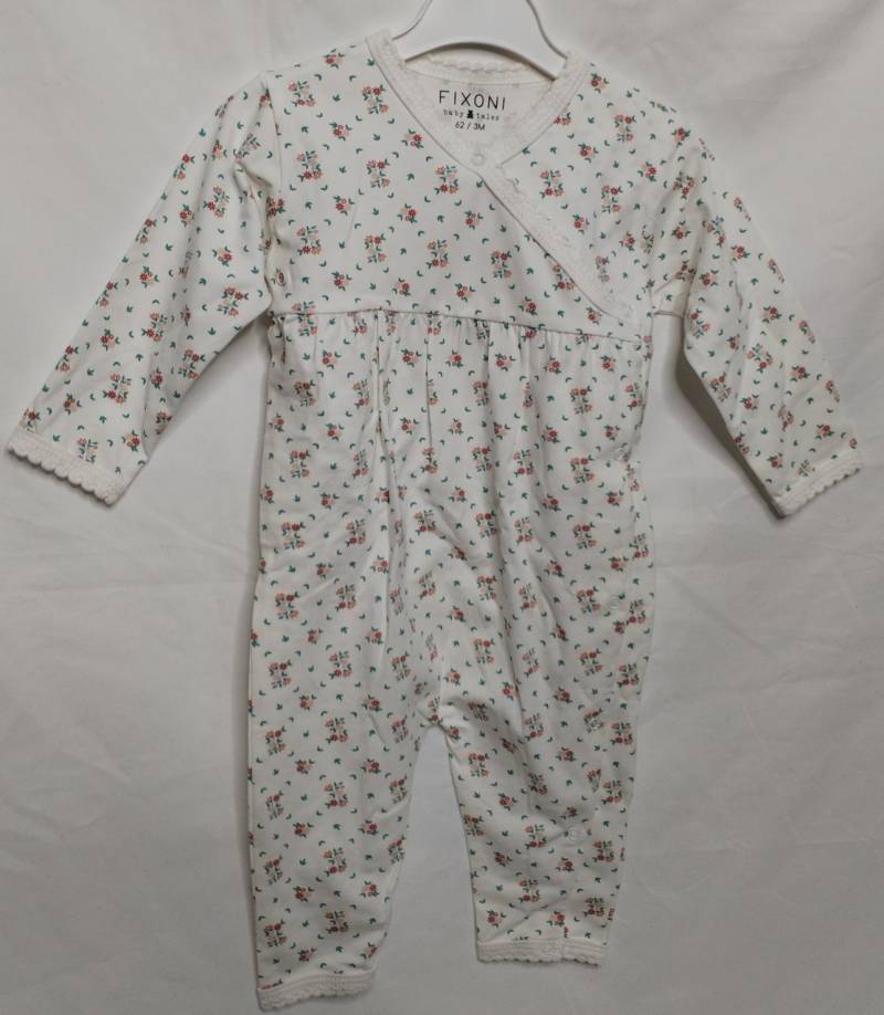 Fixoni Overall Schlafanzug weich weiß mit Blumen von Fixoni