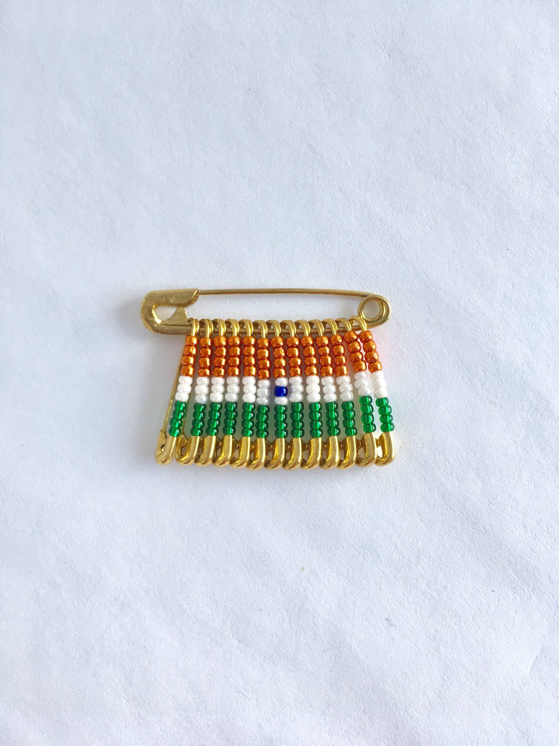 Indien Flagge Pin Perlen Handgemachte Sicherheitsnadel Brosche Anstecknadel Indien Flagge Pin Perlen Handgemachte Sicherheitsnadel Brosche Anstecknadel von FlagPinsbyAnnette