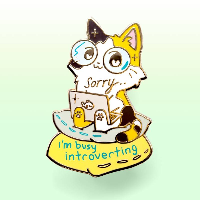Tut Mir Leid, Ich Bin Beschäftigt Introverting Calico Katze Hart Emaille Pin Gold Anstecknadeln Abzeichen Süß Kawaii Geschenk Ita Tasche von FlairFighter