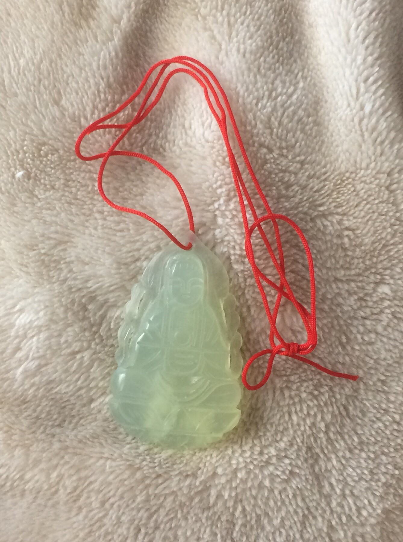 Icy Translucent Faint Green Buddha Jadeit Jade Anhänger High-Grade Aa Icy Translucent Faint Green Buddha Jadeit Jade Anhänger High-Grade Aa von FlamingDeals